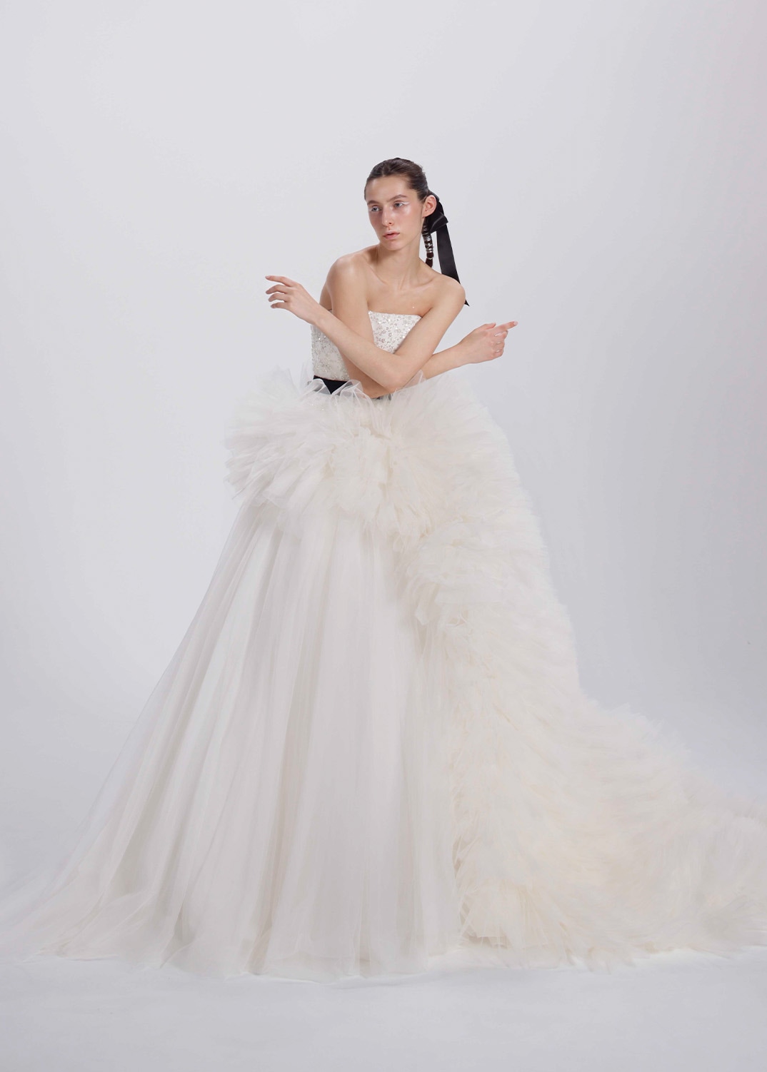 ウヨサントレカ kotohayokozawa】BI-COLOR VELOR PULLOVER｜CONVERSE TOKYO